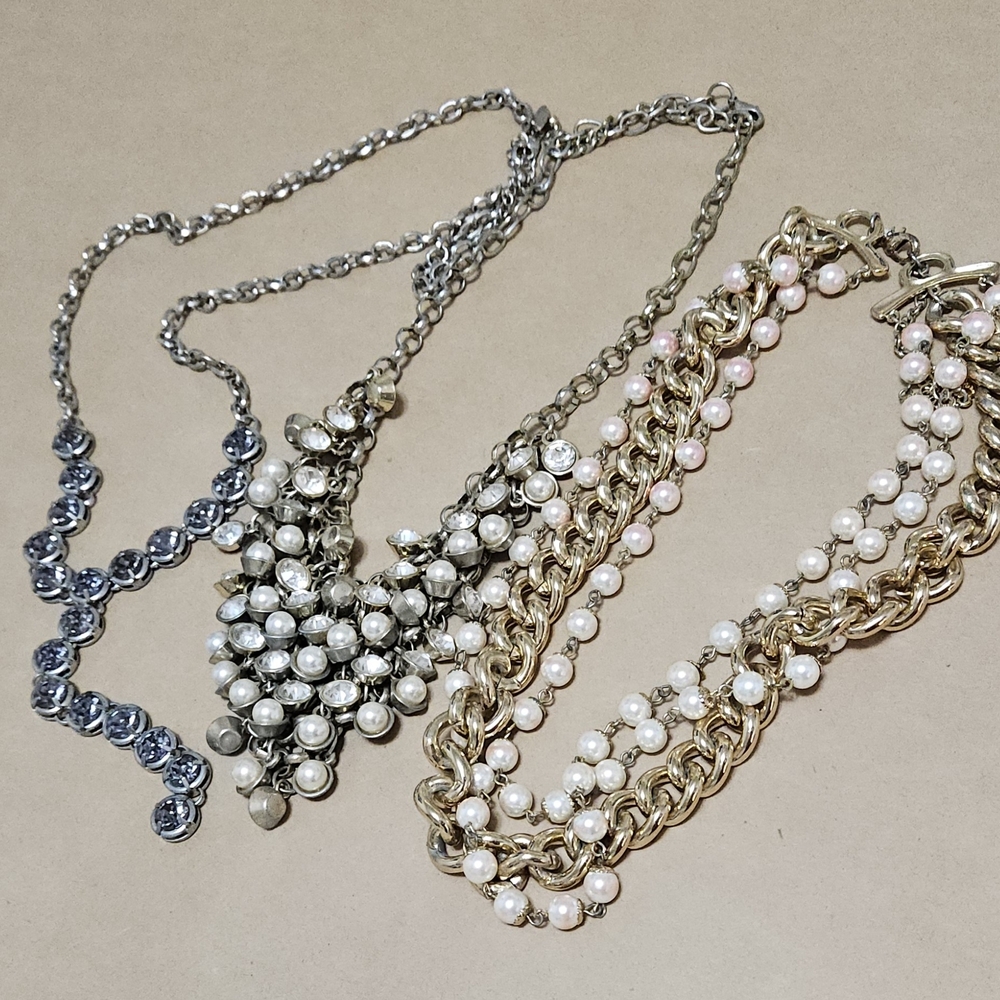 Elegant Silver and Gold Pearl Necklace Set